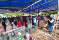Masyarakat Desa Parit dan Desa Mendaun mendeklarasikan dukungan untuk kemenangan Paslon Muhammad Rudi dan Aunur Rafiq di Pilkada Kepri 2024. Foto: ricky/kepriheadline.id