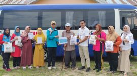 Mobil Sehat PT Timah Kembali Hadir di Desa Gemuruh, Ratusan Warga Antusias Ikuti Berobat Gratis . (Foto: Humas PT Timah)