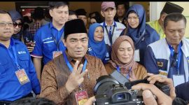 Pasangan Calon Bupati dan Wakil Bupati Karimun Nomor Urut 3 Bakti Lubis dan Raja Bakhtiar dijumpai usai penetapan nomor urut. Foto: ricky/kepriheadline.id