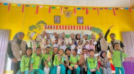 Mahasiswa KKN Universitas Karimun Edukasi Siswa SDN 001 Durai tentang Pengelolaan Sampah dan Literasi Keuangan. Foto: istimewa