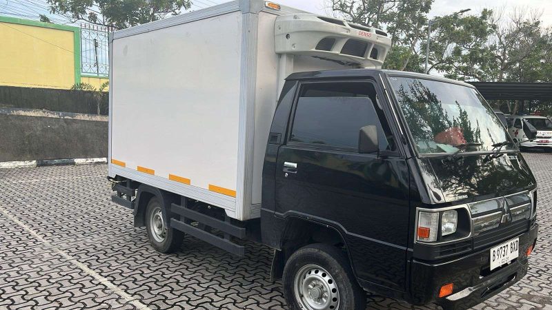 Mobil Box penabrak pejalan kaki di Coastal Area. Foto: istimewa