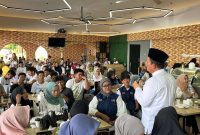 Ansar Ahmad melakukan kampnye perdana di Karimun dengan bersilahturahmi bersama Gen Z. Foto: istimewa