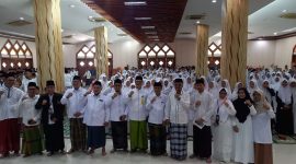 Baznas Kepri Salurkan Bantuan kepada 500 Penerima Manfaat di Karimun. Foto: ricky/kepriheadline.id