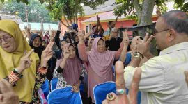 Warga Sungai Asam nyatakan dukungan ke Cawagub Kepri nomor urut 2 Aunur Rafiq. Foto: istimewa