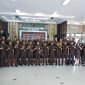Kajari Karimun melantik Pejabat Baru Kepala Seksi Pidana Umum Kejaksaan Negeri Karimun. Foto: istimewa