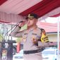 Kapolres Karimun AKBP Robby Topan Manusiwa memimpin apel gelar pasukan Operasi Zebra 2024 di Mapolres Karimun. Foto: ricky/kepriheadline.id.