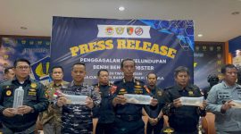 Kanwil DJBC Kepri merilis pengungkapan penanganan kadus penyeludupan benih lobster. Foto: istimewa