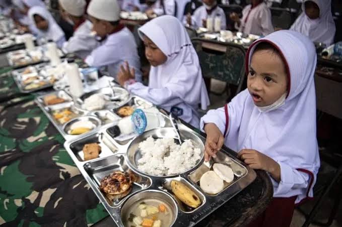 Ilustrasi Program Makan Gratis. Foto: Google.com