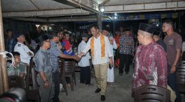 Kehadiran calon Gubernur Kepulauan Riau, Muhammad Rudi, disambut antusias oleh ribuan masyarakat Kabupaten Kepulauan Anambas. Foto: istimewa