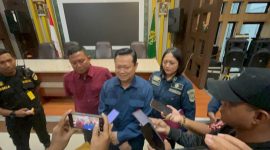 Kajari Karimun diwawancara awak media. Foto: ricky/kepriheadline.id