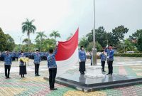 Pelaksanaan Upacara Peringatan HUT ke-53 KORPRI di Kantor Bupati Karimun. Foto: Forkopim Karimun.