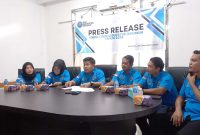 Kepala BNNK Karimun AKBP Jamaluddin beserta jajaran memaparkan hasil capaian kinerja selama tahun 2024. Foto: ricky/istimewa