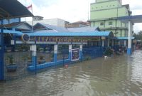 Penampakan Pelabuhan Tanjungbatu Kundur, terendam air dari Banjir Rob, Selasa, 17 Desember 2024. Foto: Istimewa