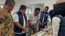 KSOP dan BNN Tes Urine Kru Kapal di Pelabuhan Domestik Karimun. Foto: istimewa