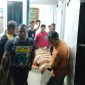 Jasad korban dievakuadi menuju RSUD Muhammad Sani. Foto: Istimewa