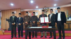 DPRD Karimun Gelar Rapat Paripurna Penetapan Bupati dan Wakil Bupati Karimun Terpilih 2025-2030. Foto: Istimewa