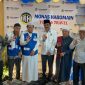 Direktur Monas Haromain Karimun Nasrudin (Tengah) bersama Tokoh Masyarakat Nurdin Basirun foto bersama dengan tamu undangan. Foto: ricky/KepriHeadline.id 