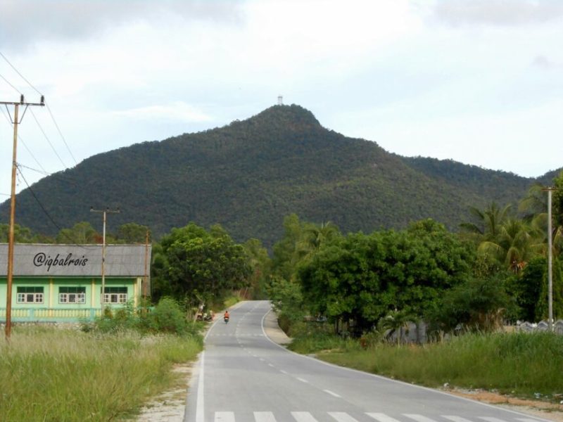 Ilustrasi Gunung Jantan.