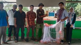 PT Timah Serahkan Bantuan Untuk Kelompok Batu Tuan. Foto: Humas PT Timah.