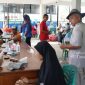 Warga Desa Baskara Bakti Serbu Mobil Sehat PT Timah, Pelayanan Kesehatan Gratis yang Dinantikan. Foto: Humas PT Timah Tbk/KepriHeadline.id