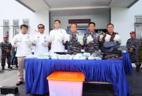 TNI AL Gagalkan Penyelundupan 60 Ribu Pil Ekstasi di Perairan Karimun. Foto: Istimewa/KepriHeadline.id