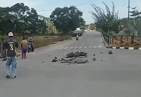 Penampakan di simpang 4 kecelakaan lalu lintas di simpang 4 Desa Pangke. Foto: Istimewa