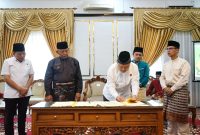 Kajati Kepri Bersama Bupati Karimun Luncurkan Program Desa Amanah. Foto: Istimewa