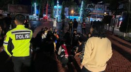 Puluhan remaja dan sepeda motor diamankan di Mapolres Karimun. Foto: Dokumen Satlantas Polres Karimun.