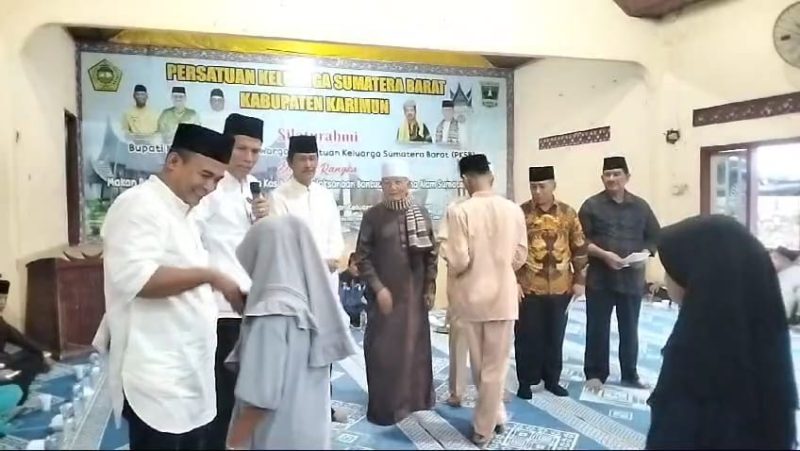 Perantau 50 Kota dan Payakumbuh di Karimun Santuni Anak Yatim . Foto: istimewa