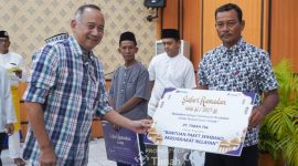 Momen Ramadan 1446 Hijriah, PT Timah Salurkan Ratusan Paket Sembako Bagi Nelayan di Pulau Kundur. FOTO: Corporate Communication PT Timah Tbk
