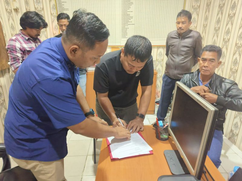 Konflik Dua Pengemudi di Karimun Berakhir Damai Melalui Mediasi Polsek Balai. FOTO: Istimewa