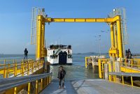 Kapal Roro di Pelabuhan Roro Parit Rampak, Kabupaten Karimun. FOTO: Istimewa