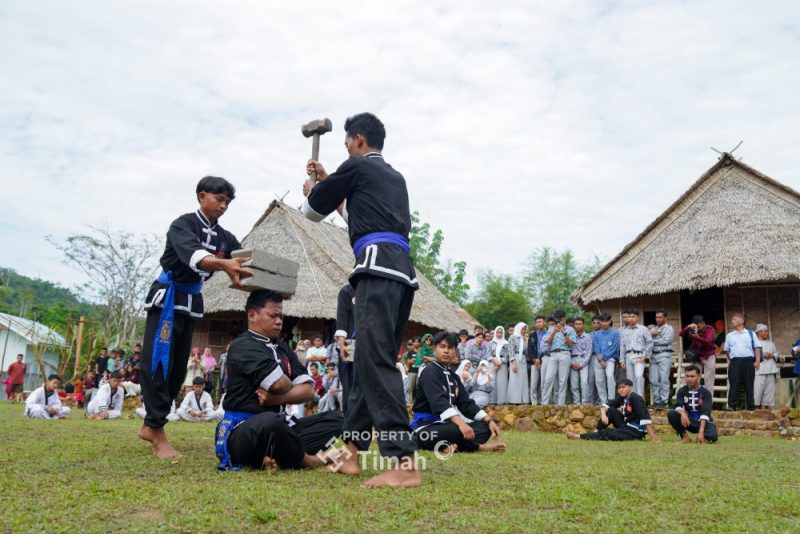 Lestarikan Tradisi Lewat Wisata Edukatif, PT Timah Bersama Lembaga Adat Mapur Hadirkan Kampung Adat Gebong Memarong. FOTO: Corporate Communication PT Timah Tbk
