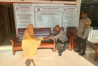 Polsek Balai Karimun Serahkan Bantuan untuk Pembangunan Panti Asuhan At-Taqwa. FOTO: istimewa