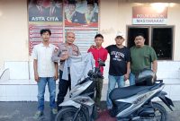 Pelaku Za saat diamankan di Mapolsek Balai Karimun. FOTO: Dokumen Polisi/KepriHeadline.id