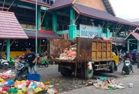 Volume Sampah Meningkat di Karimun Pascalebaran, DLH Gencarkan Pembersihan. FOTO: Istimewa