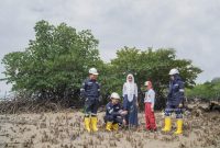 Wujudkan Aksi Nyata, PT Timah Tanam Ratusan Ribu Mangrove Dukung Target Net Zero Emission. Corporate Communication PT Timah Tbk