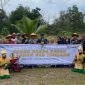 Kolaborasi PT Timah dan Kelompok Tani Air Jelutung Desa Badau Sulap Lahan Bekas Tambang Jadi Kebun Nanas . FOTO; Corporate Communication PT Timah Tbk