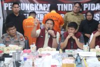 Polda Kepri Bongkar Laboratorium Mini Narkoba di Apartemen Mewah, Dua Tersangka Diamankan