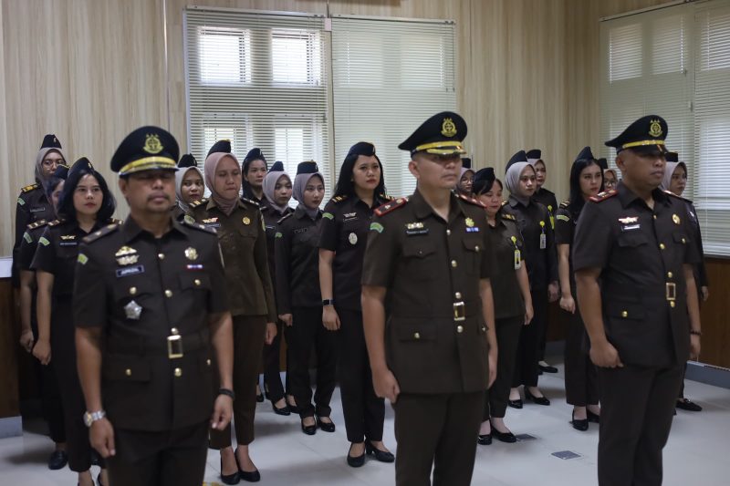 Dua Kacabjari di Karimun Berganti, Pejabat Lama Dapat Promosi Jabatan. FOTO: Dok Kejari Karimun