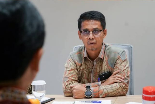 Bupati Karimun Iskandarsyah. FOTO: Bagian Protokol dan Koordinasi Pimpinan Kabupaten Karimun.