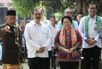Ribuan Klien BAPAS Serentak Lakukan Aksi Sosial, Wujud Kesiapan Implementasi Pidana Alternatif. FOTO: Istimewa