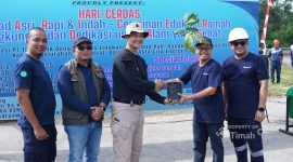 Kolaborasi Dalam Melakukan Penghijauan, PT Timah Serahkan Bantuan Bibit untuk Rumah Kompos KSM Resam . FOTO: Corporate Communication PT Timah Tbk