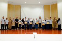 Harumkan Asa, Lepas dengan Haru: Orang Tua Hantarkan Anak ke Pemali Boarding School PT Timah. FOTO: Corporate Communication PT TImah Tbk
