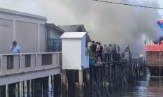 Kapal Cumi Terbakar Saat Perbaikan di Pelantar Baran Barat