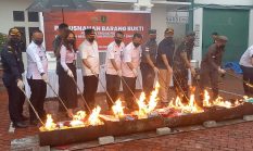 Kejari Karimun Musnahkan Barang Bukti Narkotika hingga Rokok Ilegal Senilai Miliaran Rupiah