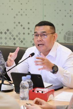 Satukan Komitmen Bersama Komnas HAM, Wamen Ossy Dorong Penyelesaian Konflik Agraria Berbasis HAM dengan Pelibatan Multipihak