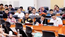 Rapat Bersama Badan Anggaran DPR RI, Sekjen Kementerian ATR/BPN Optimis Ada Peningkatan PNBP pada 2026