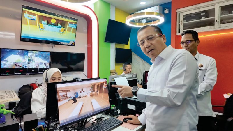 Staf Ahli Bidang Teknologi Informasi Tinjau Kantah Virtual Kota Tangerang: Benar-benar Digital Twin. FOTO: Kementerian ATR/BPN