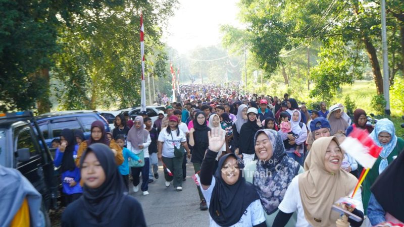 Ribuan warga ramaikan Fun Walk PT Timah Tbk di Kundur. FOTO: Property of PT Timah TBK